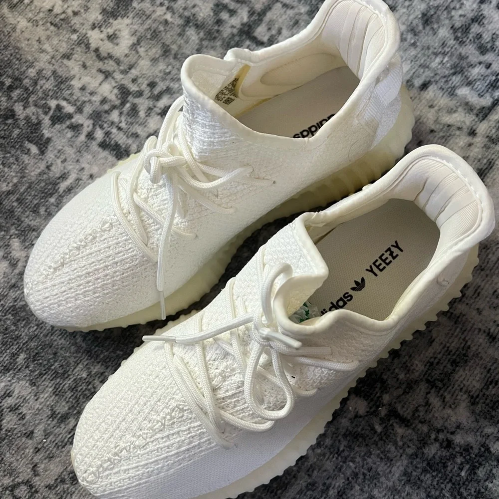 Adidas Yeezy Boost Sneakers - Picture 5 of 10